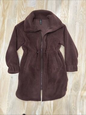 All in motion by Target Plush Brown Teddy Fleece Zip-Up Coat size small